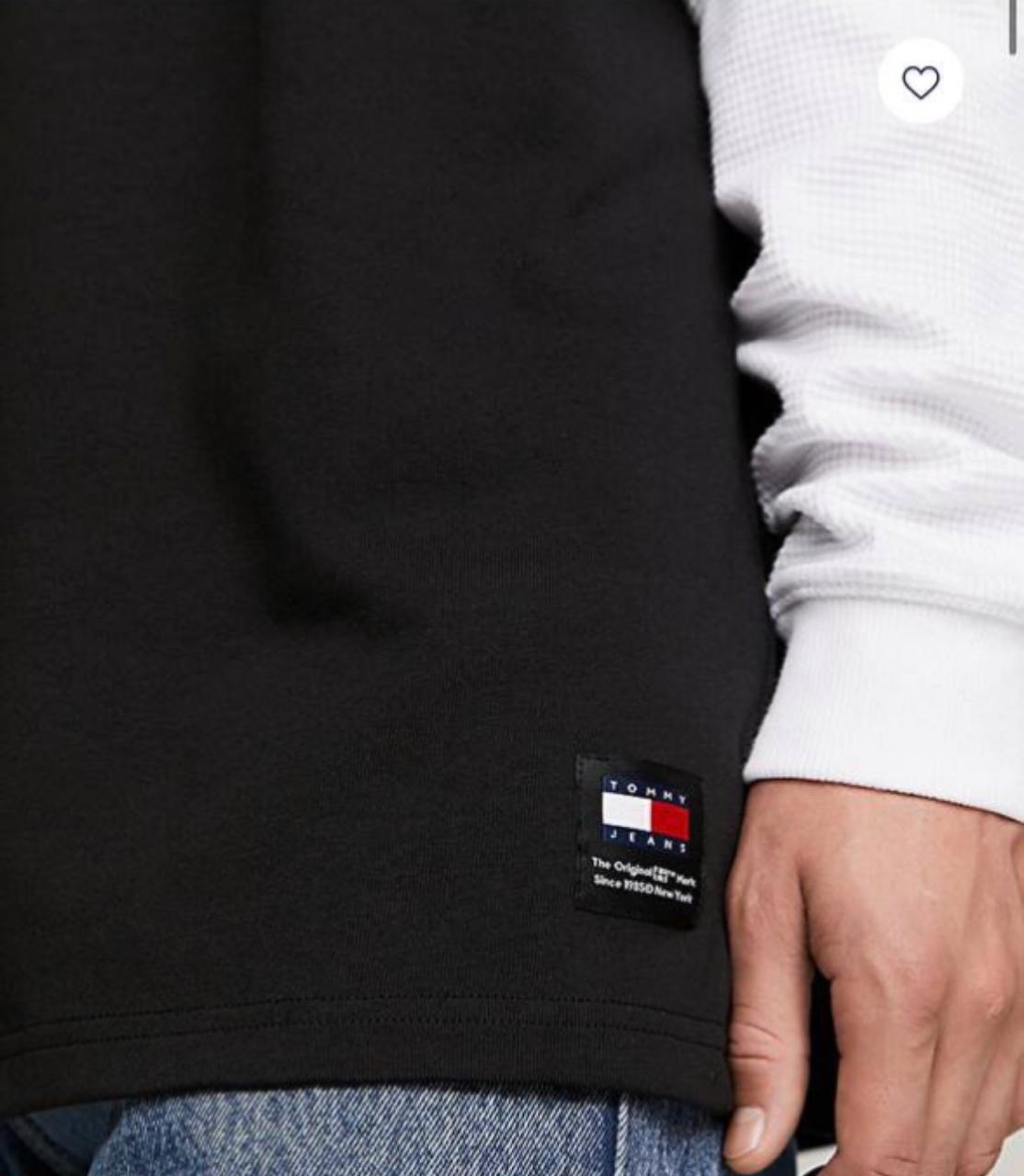 Μπλουζάκι Tommy Jeans με λαιμοκοψη oversize - Μαύρο